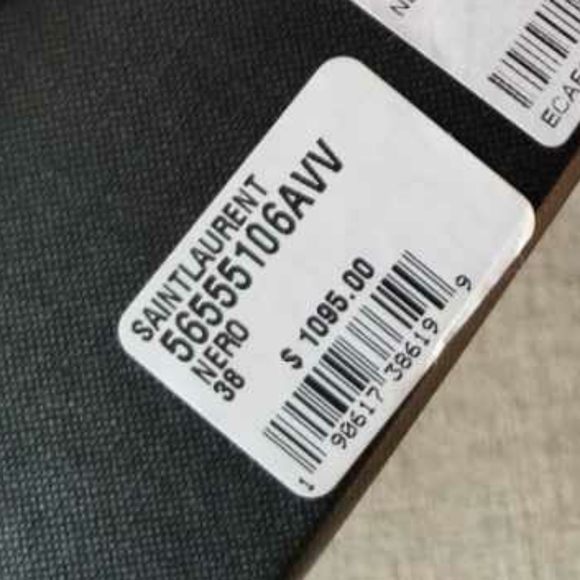 Womens shoes - Picture 3 of 3